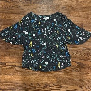 Anna Glover x H&M Black Floral Blouse with a Unique Cut Size 2, but Oversized